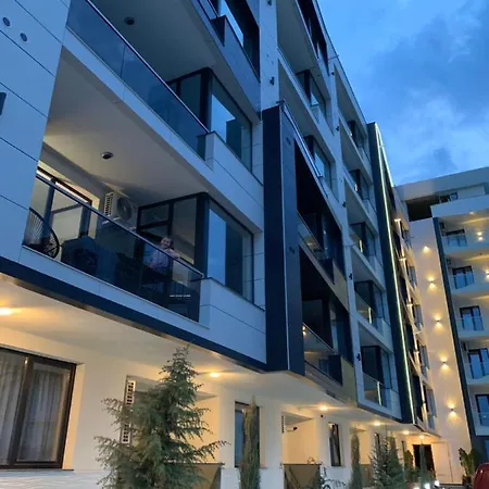 Blue Chic - Building Stefan Mamaia Nord *